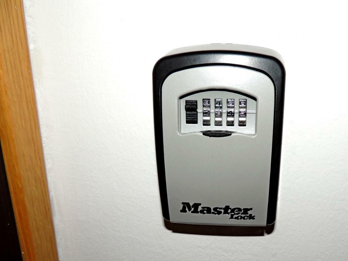 Appartement Time Keeper - Self Check In à Osijek Extérieur photo